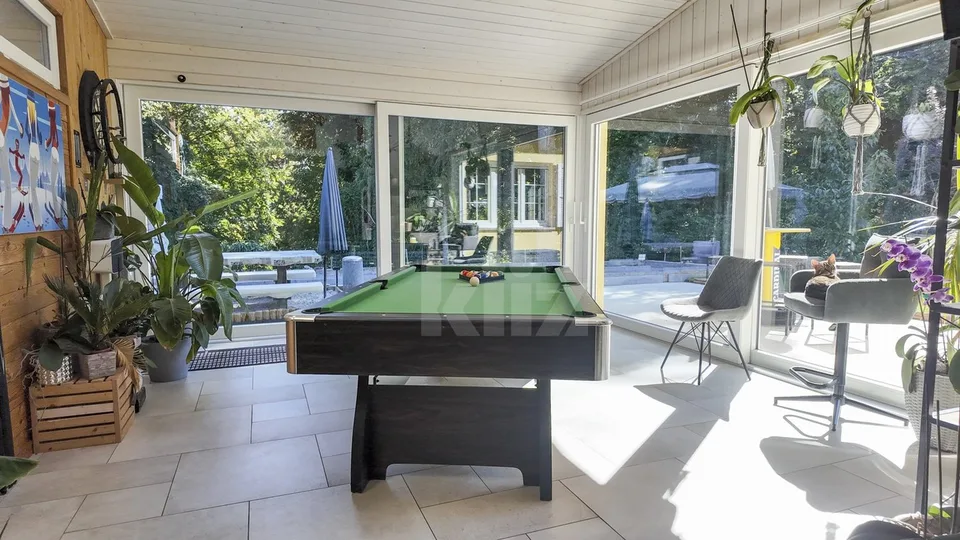 Schönes contemporary Haus mit Garten – Foto 6 von 13
