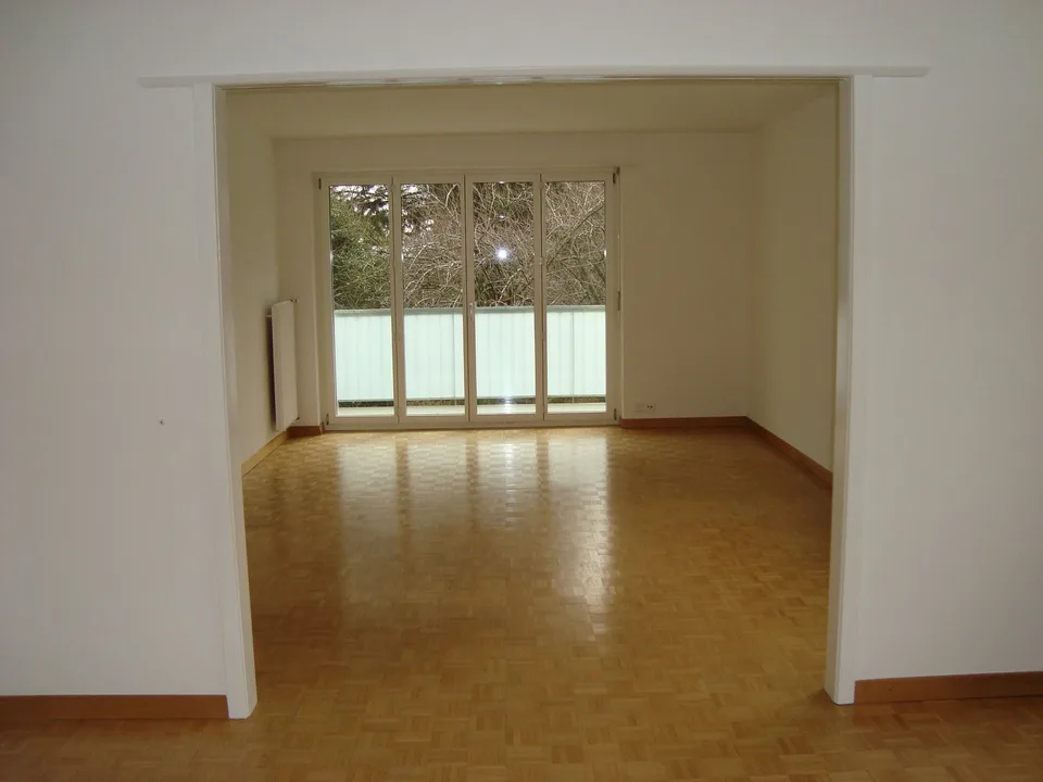 Appartamento di 4 camere con balcone in una zona residenziale tranquilla nel quartiere Steingruben – foto 2 di 7