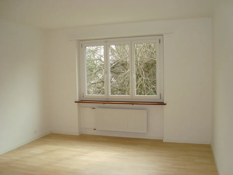 Appartamento di 4 camere con balcone in una zona residenziale tranquilla nel quartiere Steingruben – foto 4 di 7