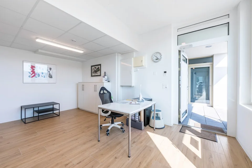 Espace commercial 79 m² – photo 3 sur 13