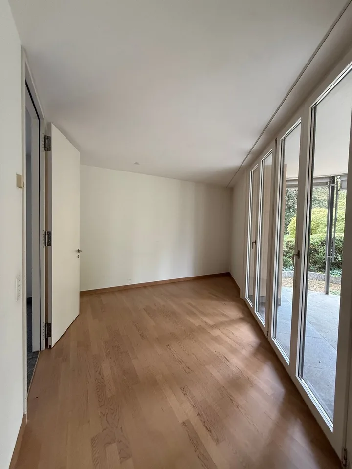 Appartamento affascinante 4.5 stanze al piano terra ad Arlesheim – foto 6 di 14