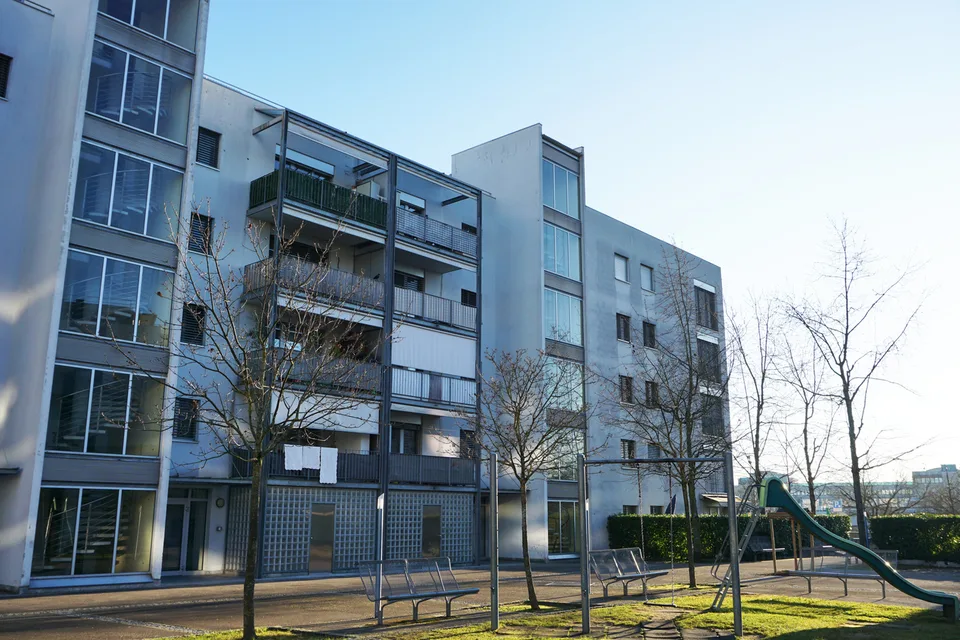 Appartement de 4 pièces avec balcon, situé au 2ème étage. – photo 2 of 2