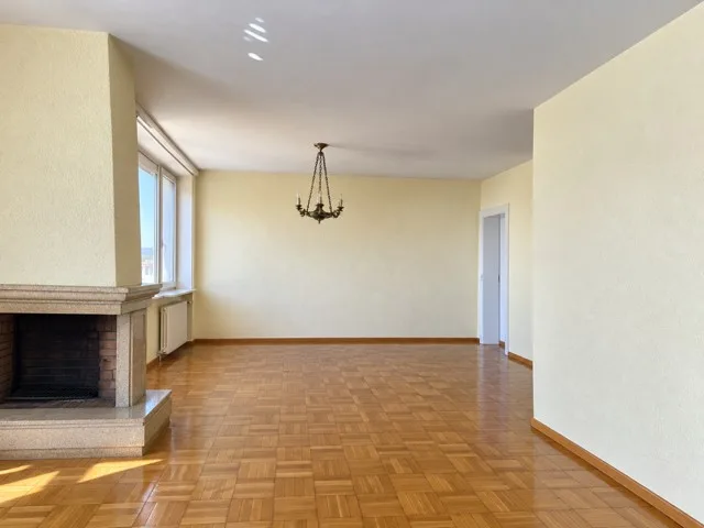 Geräumige 5-Zimmer-Wohnung mit Seeblick in Corseaux – Foto 2 von 12