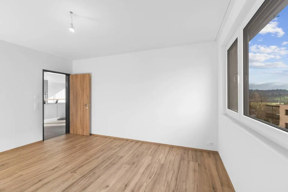 Grossraum - Luxuswohnung mit Weitsicht! – Foto 10 von 13