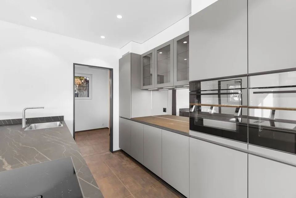 Grossraum - Luxuswohnung mit Weitsicht! – Foto 6 von 13