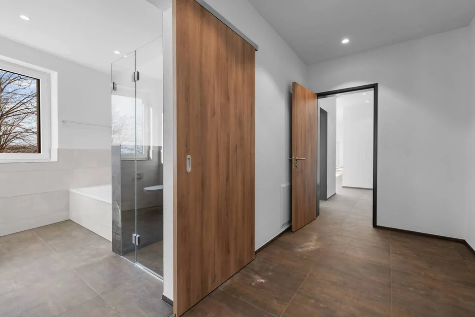 Grossraum - Luxuswohnung mit Weitsicht! – Foto 7 von 13