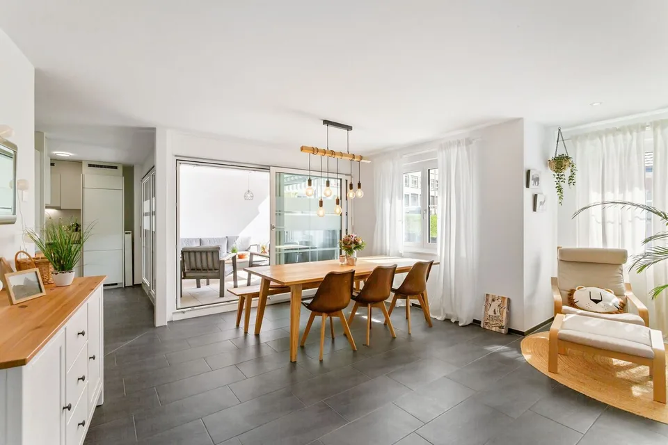 Appartamento moderno 4.5 locali nel centro del villaggio – foto 4 di 8