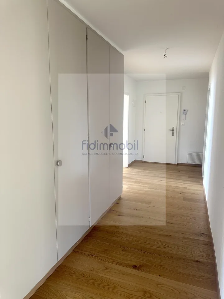 Vier-Zimmer-Wohnung mit 117 m² Wohnfläche in Saint-Blaise – Foto 8 von 13