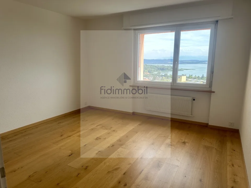 Vier-Zimmer-Wohnung mit 117 m² Wohnfläche in Saint-Blaise – Foto 10 von 13
