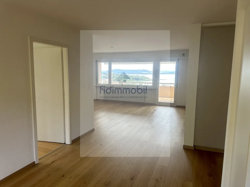 Vier-Zimmer-Wohnung mit 117 m² Wohnfläche in Saint-Blaise – Foto 3 von 13
