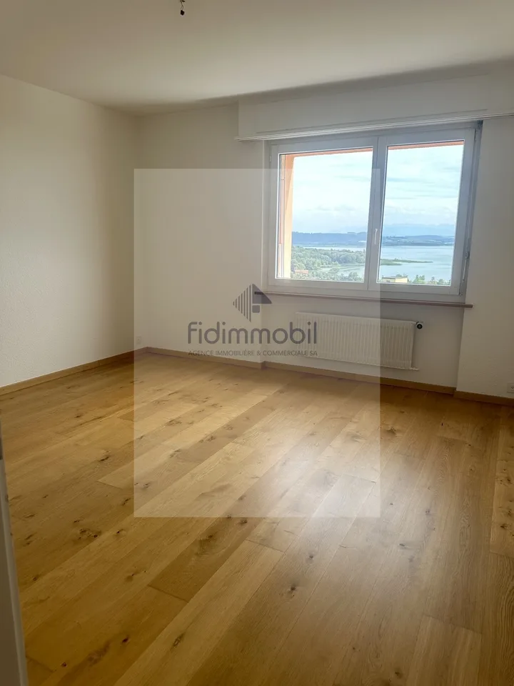 Vier-Zimmer-Wohnung mit 117 m² Wohnfläche in Saint-Blaise – Foto 9 von 13