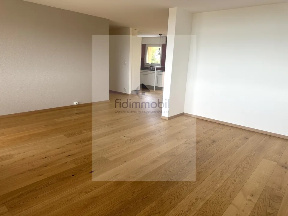 Vier-Zimmer-Wohnung mit 117 m² Wohnfläche in Saint-Blaise – Foto 4 von 13