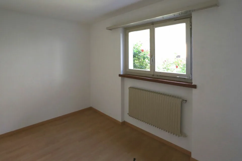 Maison avec 3 appartements et garage double – photo 4 sur 13