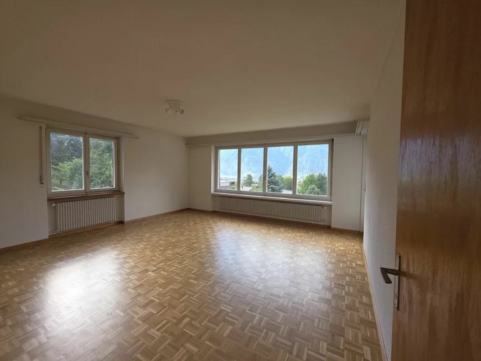 Maison avec 3 appartements et garage double – photo 8 sur 13