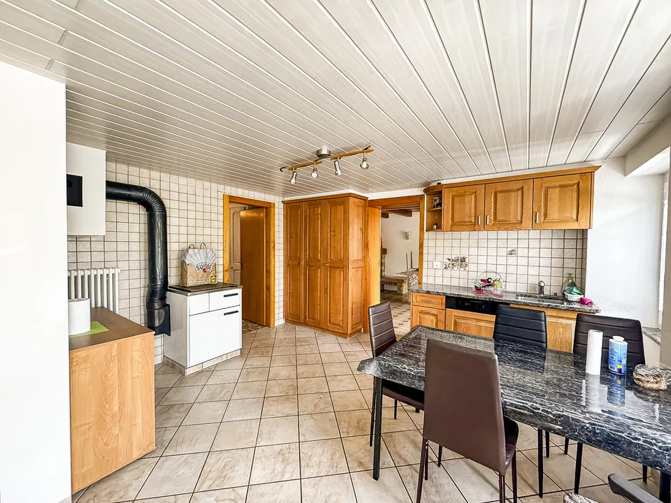 VUADENS | Immeuble mixte pour entreprises ou rendement – photo 8 sur 17