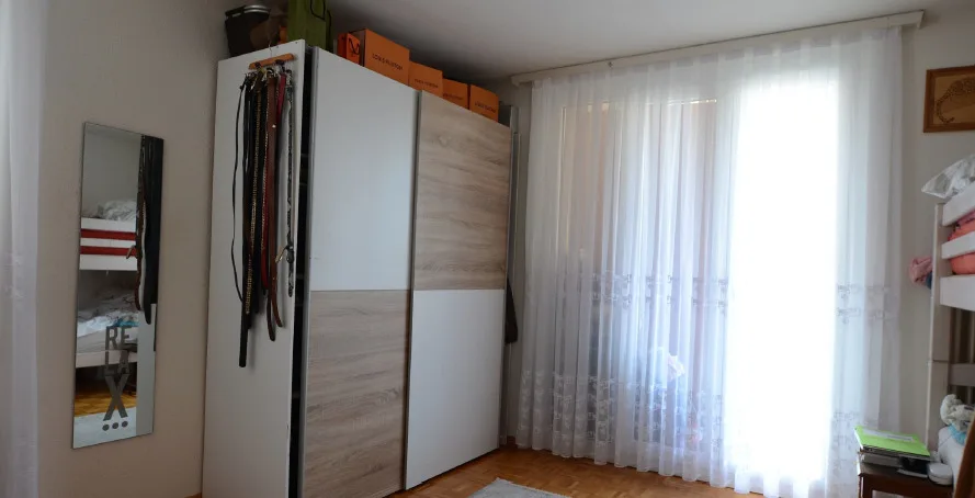 Appartamento di 4.5 locali al 1° piano, 2 balconi e garage individuale – foto 6 di 9