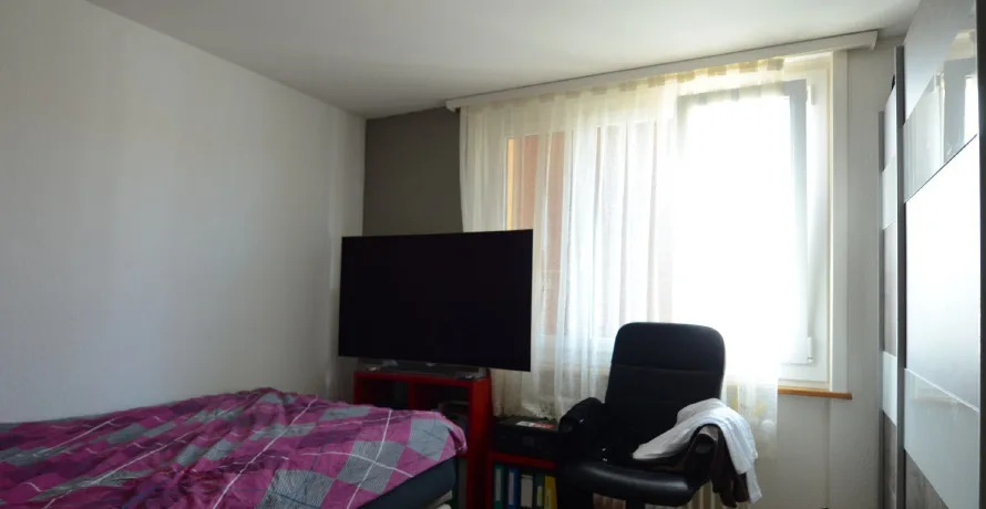 Appartamento di 4.5 locali al 1° piano, 2 balconi e garage individuale – foto 8 di 9