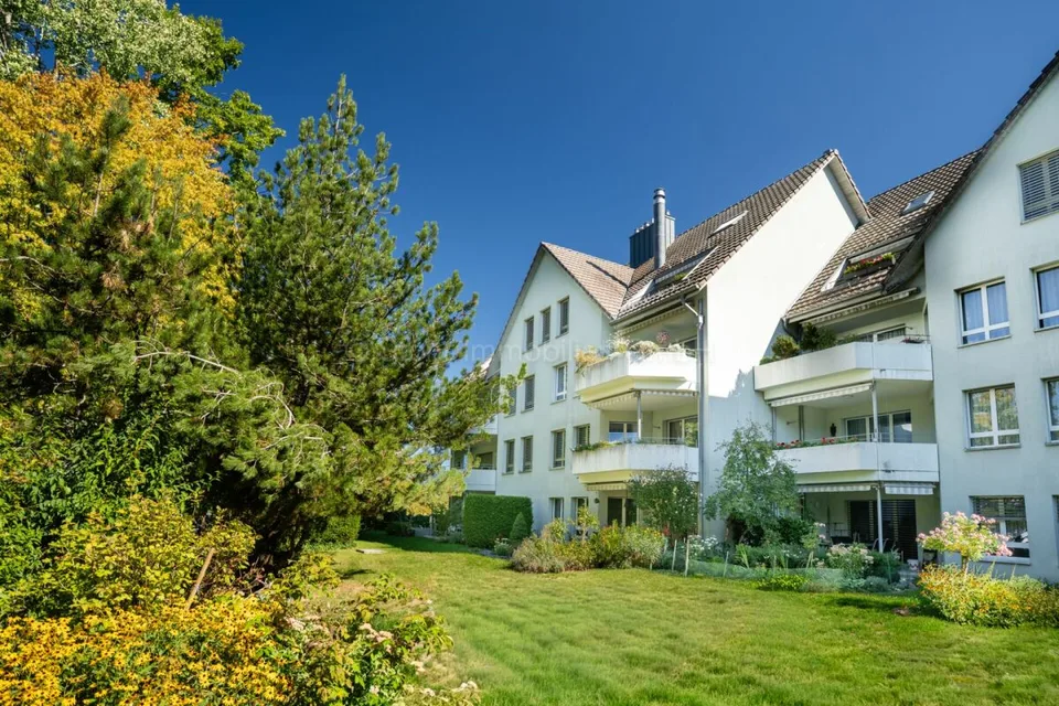 Attraktive 3.5-Zimmer-Wohnung mit zwei Balkonen in Winterthur-Seen – Foto 2 von 20