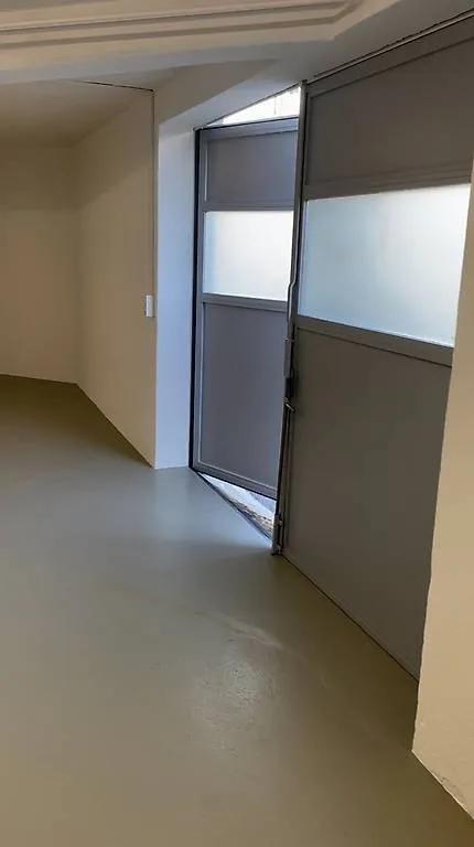 Espace commercial lumineux avec 105 m² dans un endroit calme à Uster - Sous-locataire recherché – photo 6 sur 7