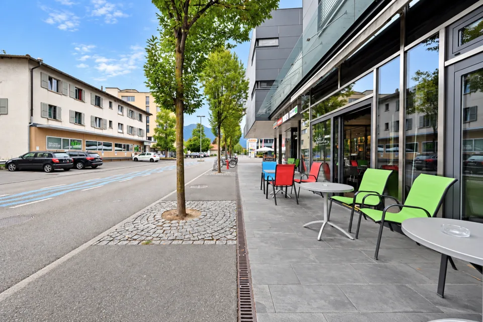 Spazio bistro in posizione attraente al mercato di Strättligen a Thun – foto 12 di 12