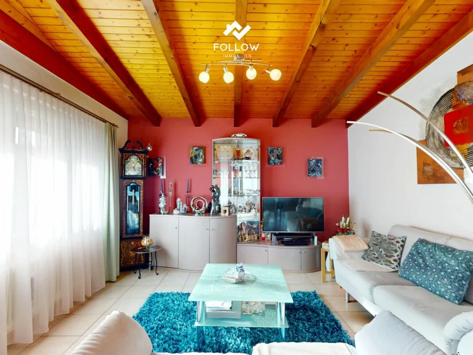 Family-friendly residential building with 2 apartments, large garden, plenty of space and expansion potential – photo 4 of 12
