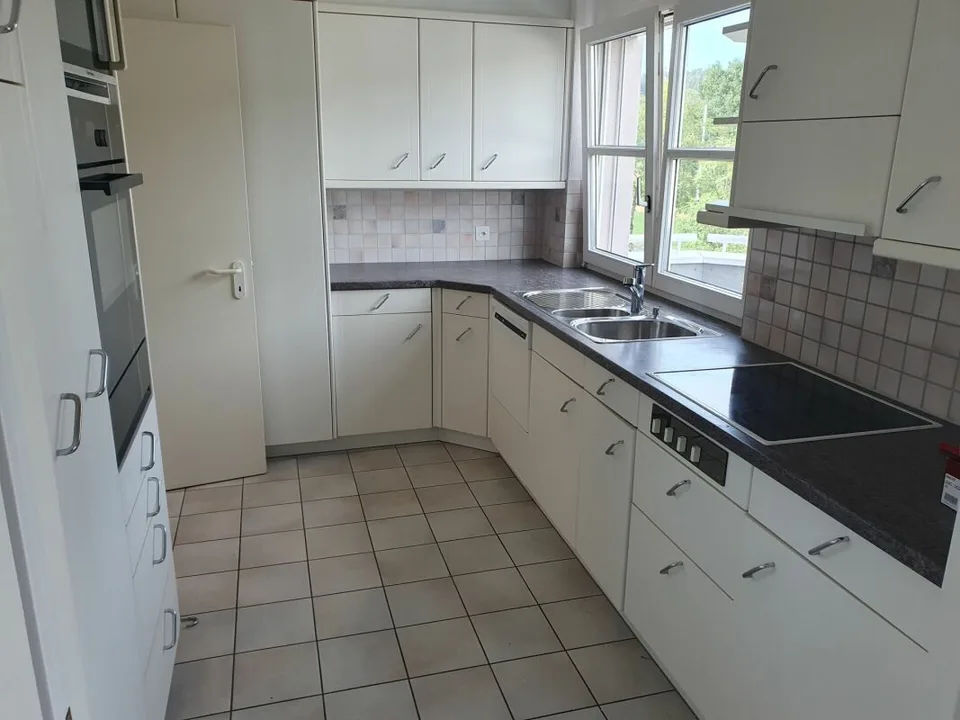 Platzwunder 4 1/2 plus 1 Zimmer 17m2 mit sep. Eingang – Foto 3 von 15