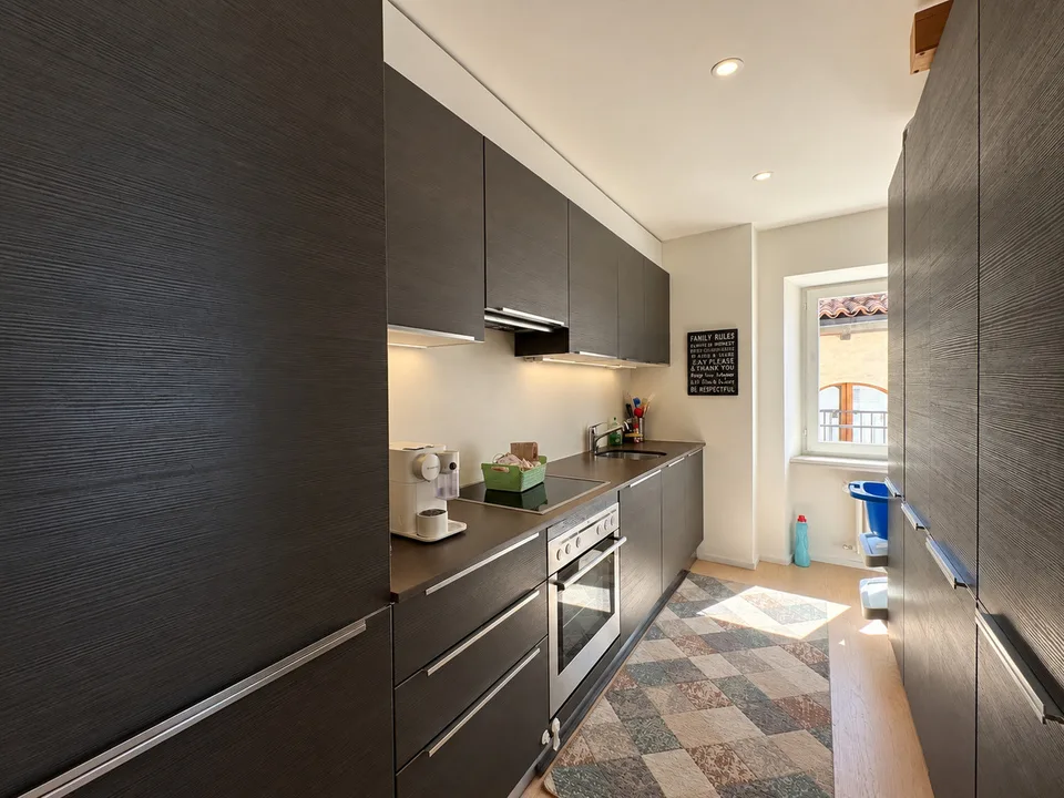 APPARTAMENTO 3.5 LOCALI FRONTE LAGO – foto 4 di 7