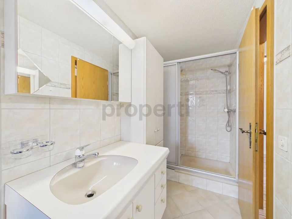 Helle 3.5-Zimmer-Dachwohnung mit Balkon, Lützelflüh – Foto 9 von 17