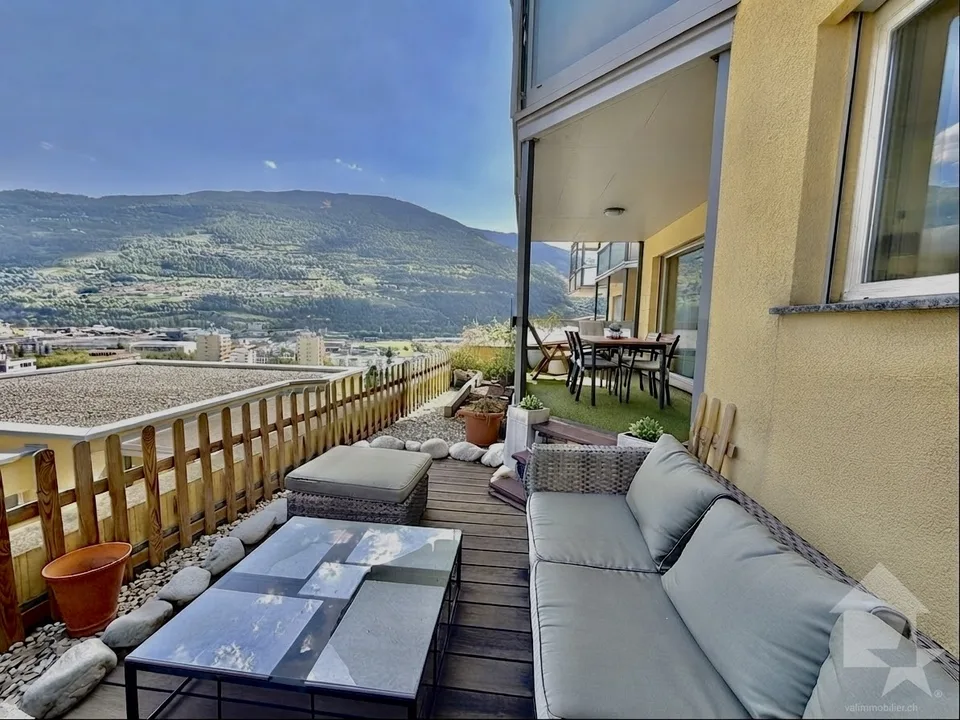 Bel appartement en terrasse avec un garage et une vue exceptionnelle ! – Foto 7 von 13