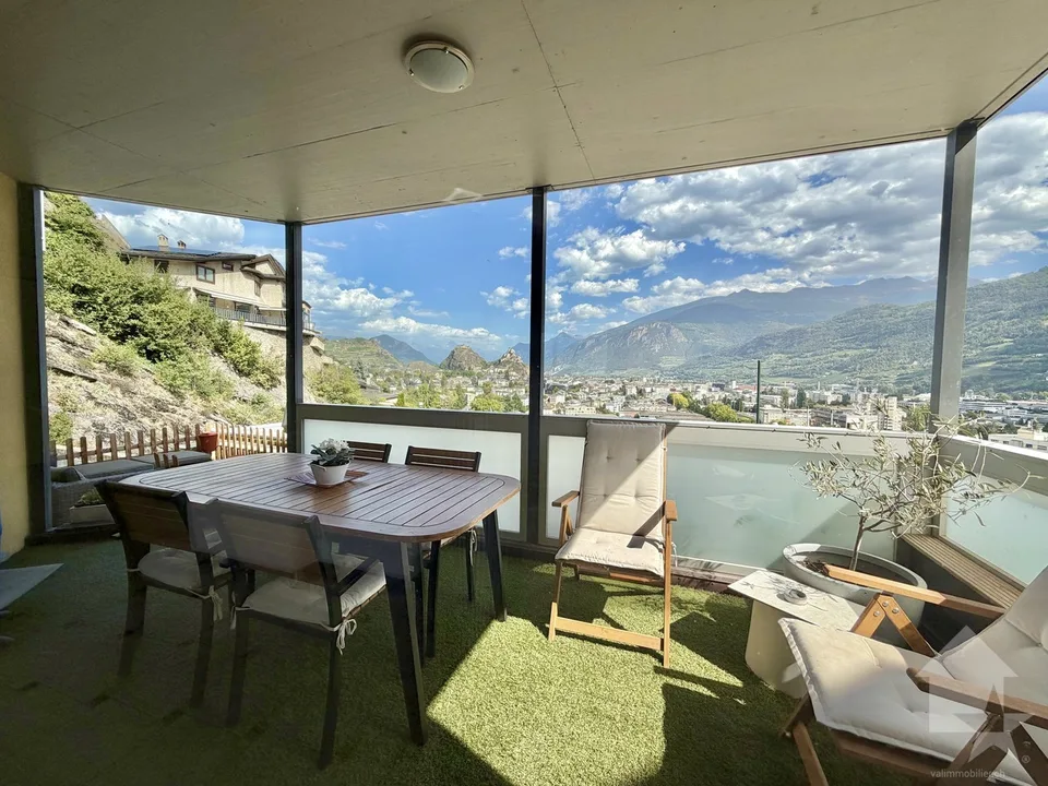 Bel appartement en terrasse avec un garage et une vue exceptionnelle ! – Foto 5 von 13
