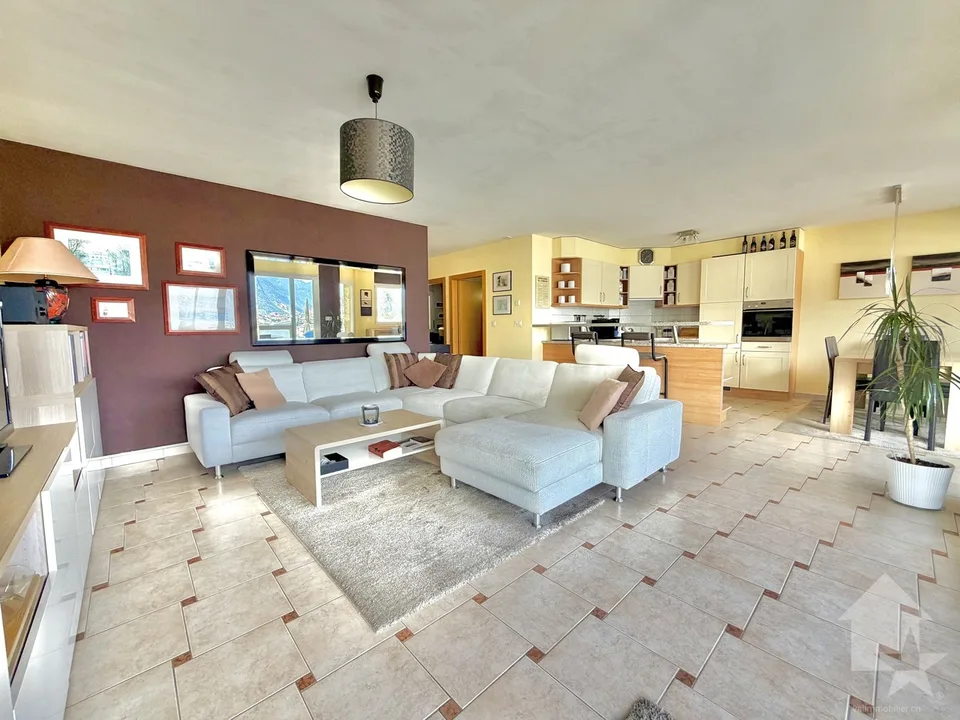 Bel appartement en terrasse avec un garage et une vue exceptionnelle ! – Foto 3 von 13