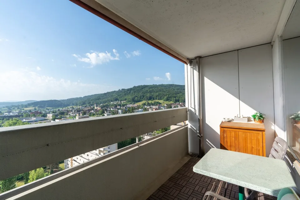 Zentrale 3.5-Zimmer-Wohnung mit Weitsicht – Foto 12 von 15