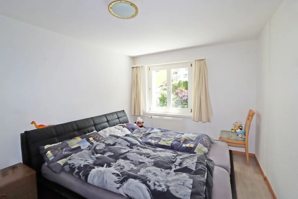 Mehrfamilienhaus mit 4 Wohneinheiten und einem Gewerbelokal in Unterterzen SG – Foto 27 von 30