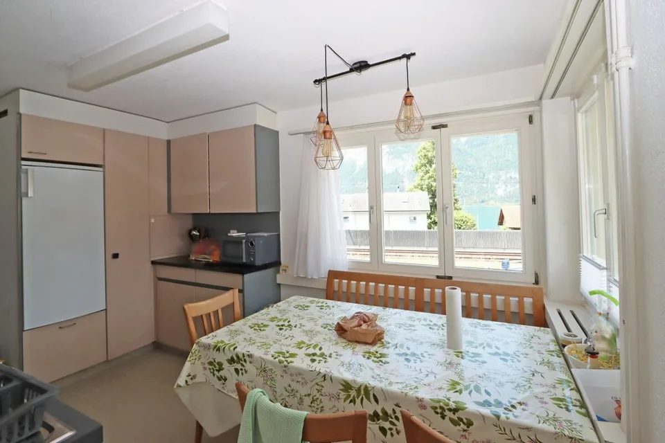 Mehrfamilienhaus mit 4 Wohneinheiten und einem Gewerbelokal in Unterterzen SG – Foto 16 von 30