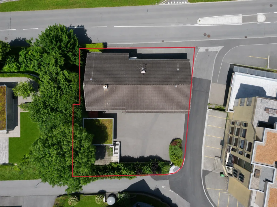 Mehrfamilienhaus mit 4 Wohneinheiten und einem Gewerbelokal in Unterterzen SG – Foto 8 von 30