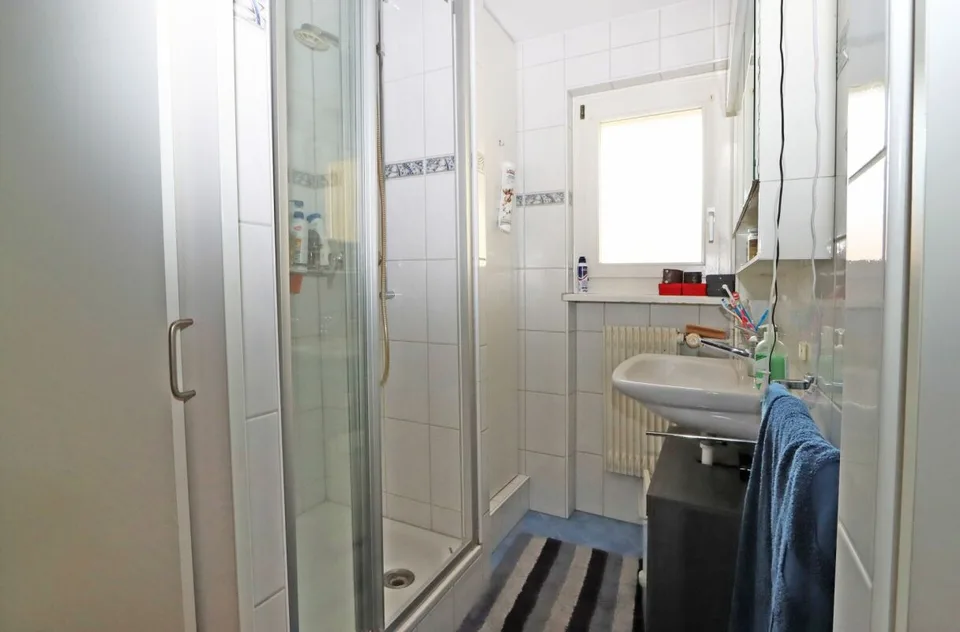 Mehrfamilienhaus mit 4 Wohneinheiten und einem Gewerbelokal in Unterterzen SG – Foto 30 von 30