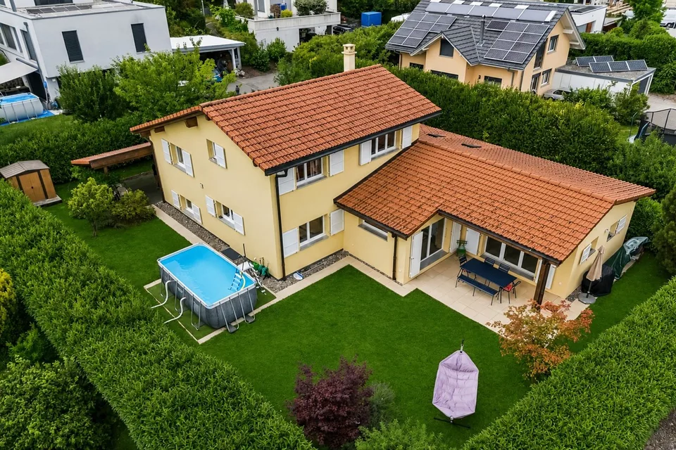 Einzelvilla mit freier Sicht – Foto 9 von 11