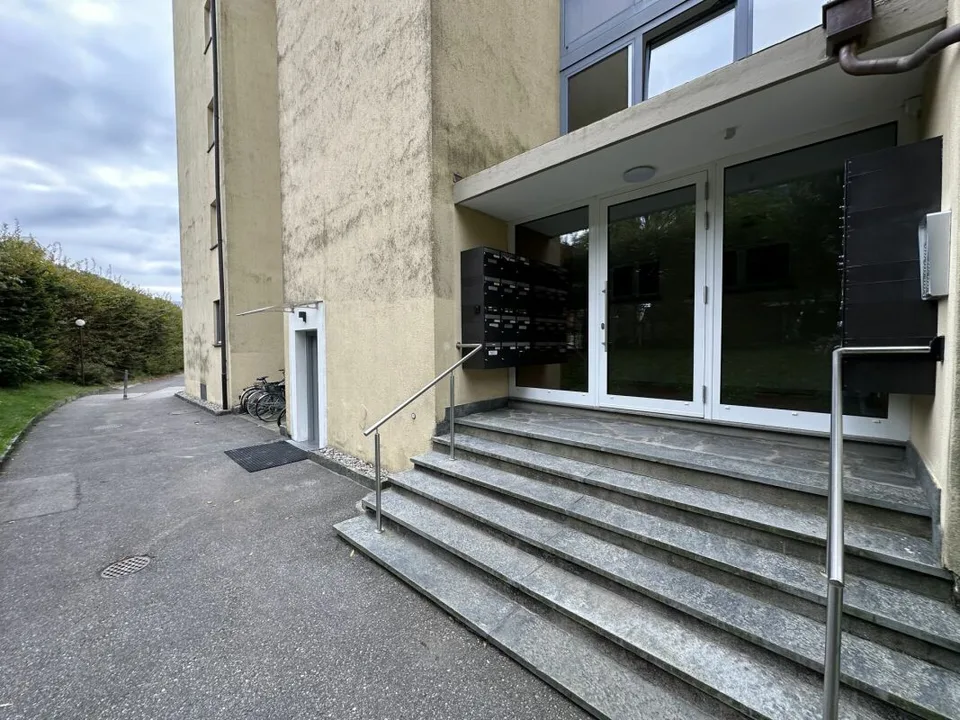 Ferienwohnung mit Balkon und gedecktem Parkplatz – Foto 11 von 12