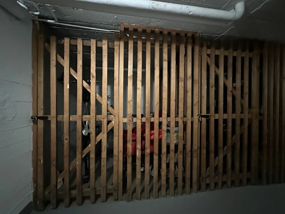 Ferienwohnung mit Balkon und gedecktem Parkplatz – Foto 9 von 12