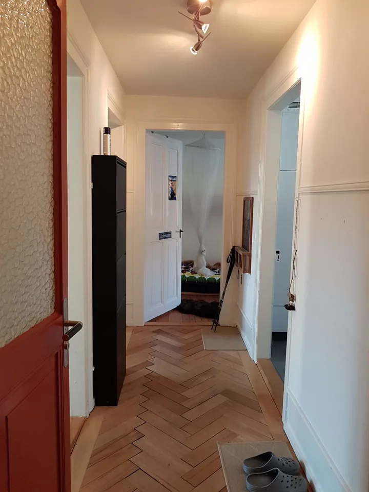 Bello appartamento in un edificio antico vicino alla stazione – foto 5 di 6