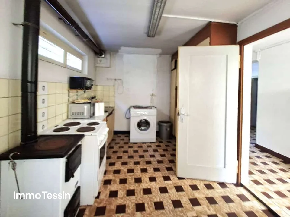 Maggiatal: Charming & large Rustico with a dreamy garden and a far-reaching view into the Maggiatal – photo 9 of 13