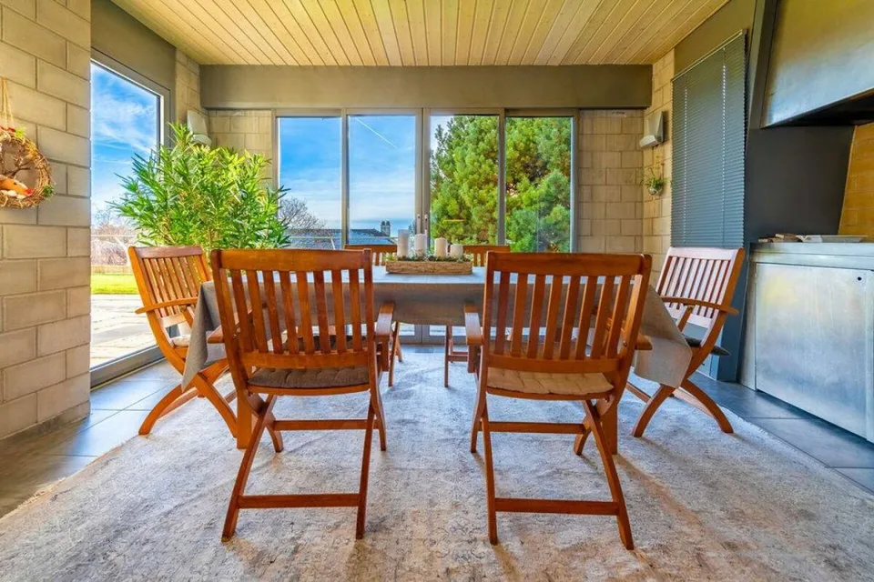 Epalinges: Prächtige Reihenvilla mit 6.5 Zimmern – Foto 3 von 12