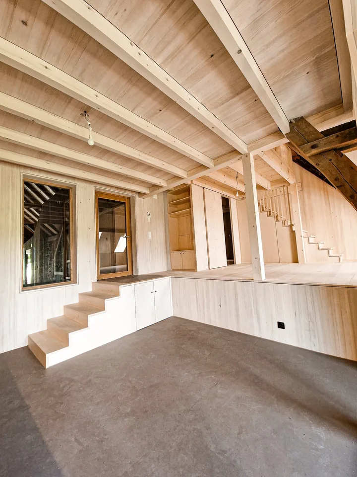 2½-Zimmer-Attika-Maisonette – Historisches Ambiente trifft modernen Wohnkomfort – Foto 7 von 11