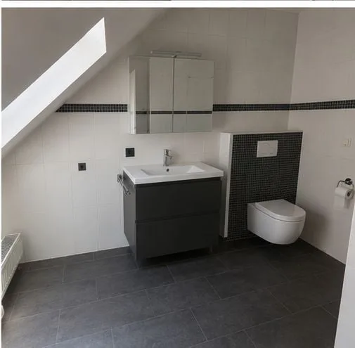 Zu vermieten 160m2 grosse 4.5 Zimmer Whg – Foto 3 von 5