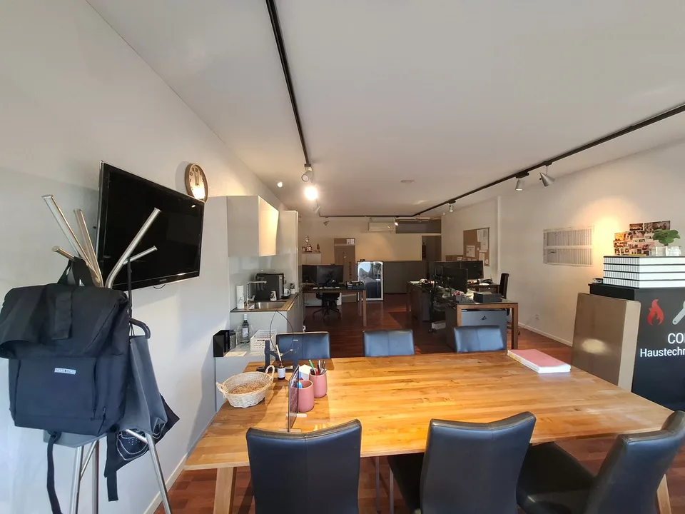 Gewerbelokal., Büro, Ladengeschäft, Praxis, an zentraler Lage in Oberentfelden – Foto 2 von 6