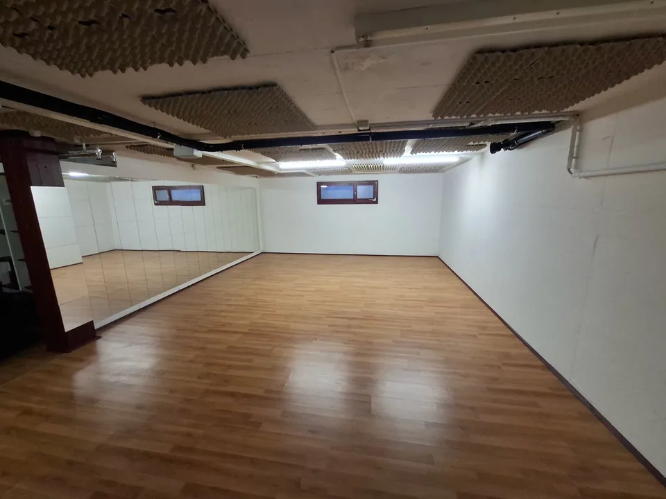 Gewerbelokal., Büro, Ladengeschäft, Praxis, an zentraler Lage in Oberentfelden – Foto 5 von 6