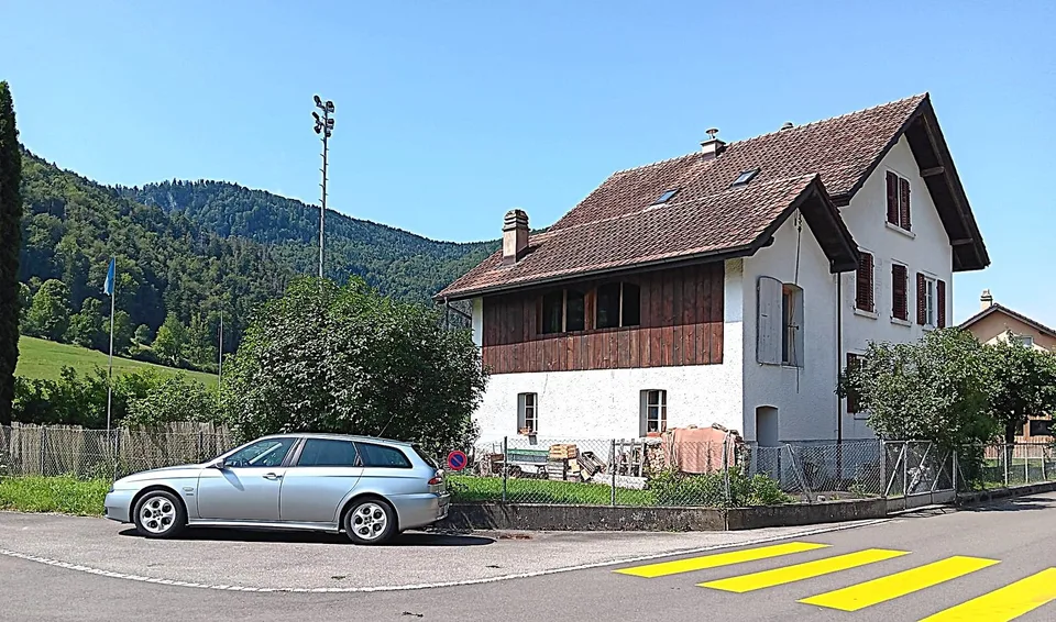 Mehrfamilienhaus mit 3 Wohnungen, Keller und Garten – Foto 8 von 30