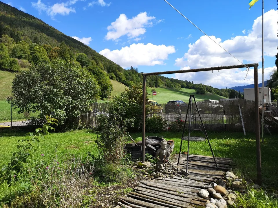 Mehrfamilienhaus mit 3 Wohnungen, Keller und Garten – Foto 4 von 30