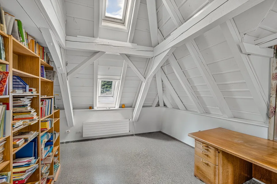 Villa incantevole in una posizione tranquilla a Glarus Nord – La tua casa dei sogni con vista sulla montagna – foto 7 di 11