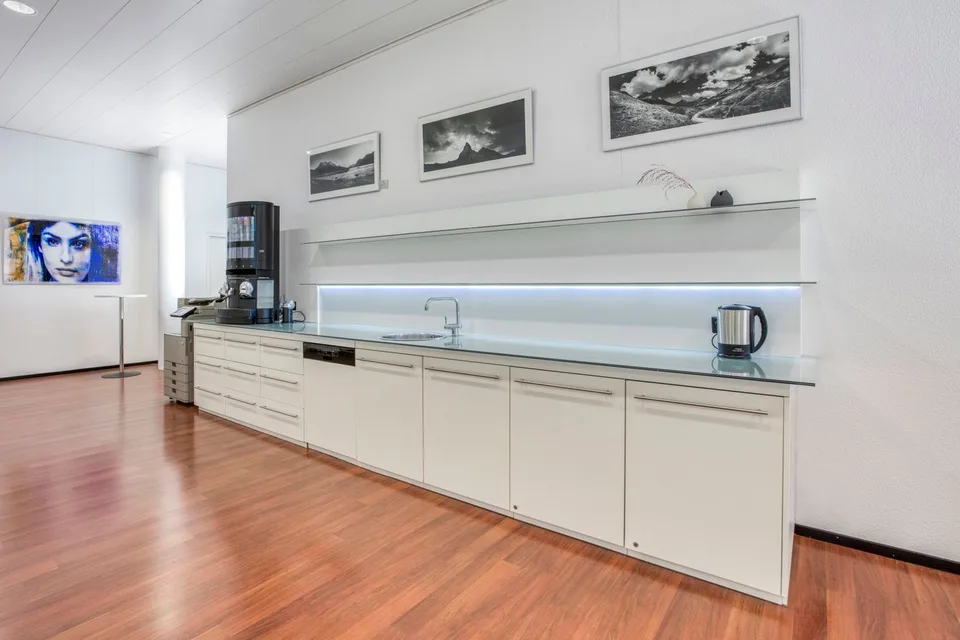 Espace de bureau privé pour 25 dans Regus Dammstrasse – photo 9 sur 10